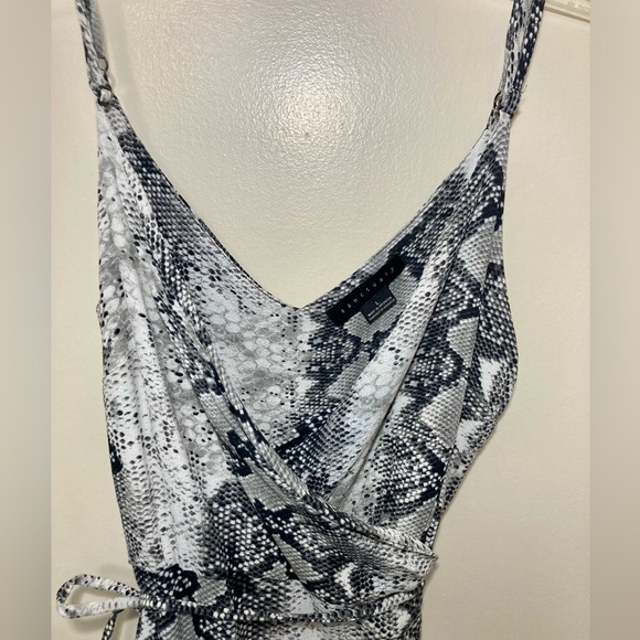 Sanctuary Snakeprint, wrap dress, size large. - Picture 10 of 12